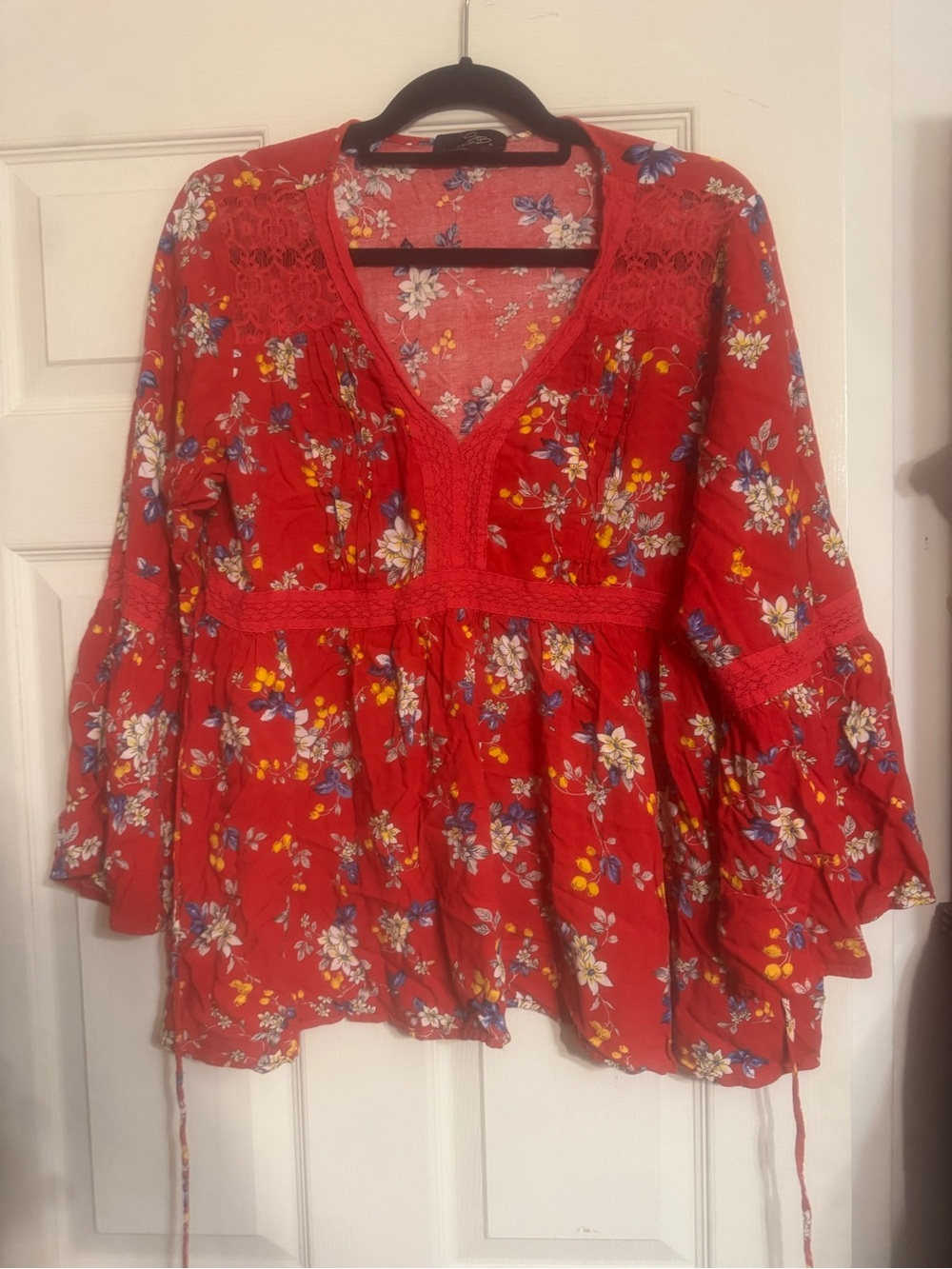 Women's Red Floral V-Neck Lace-Trim Peasant Top - 2X